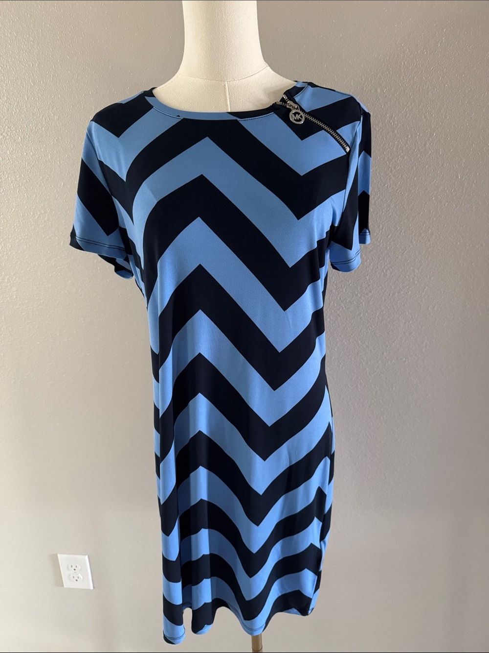 Michael Kors Blue & Black Chevron Short Sleeve Dress
